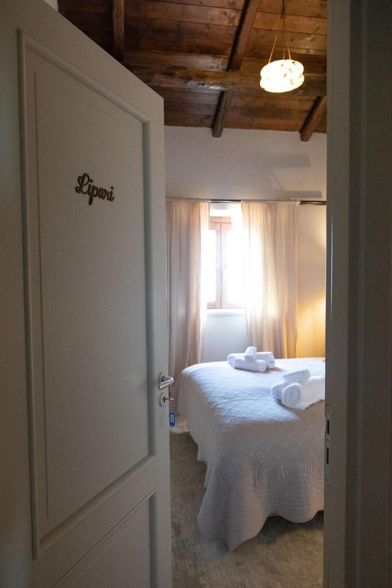 La Pastorella Boutique Hotel Maierà Oda fotoğraf